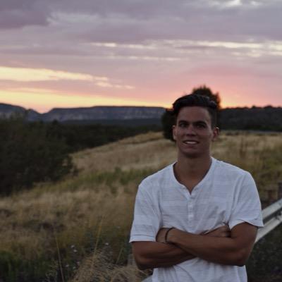 _helpimstuck's profile picture. 