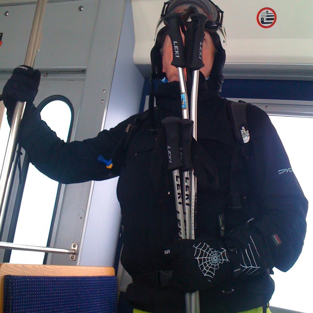 RogerBainbo's profile picture. Persistent Scotrail complainer, rugby ref and the occasional bit of political commentary.