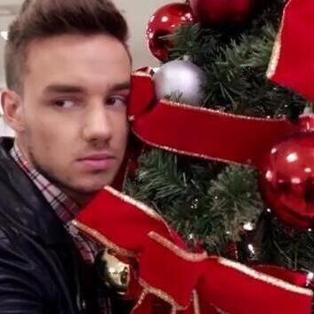 i still have a christmas icon why are you following me