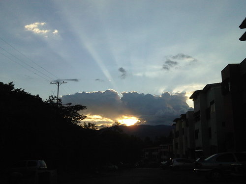 masandoval14's profile picture. Me gusta estar al lado del camino, fumando el humo mientras todo pasa...