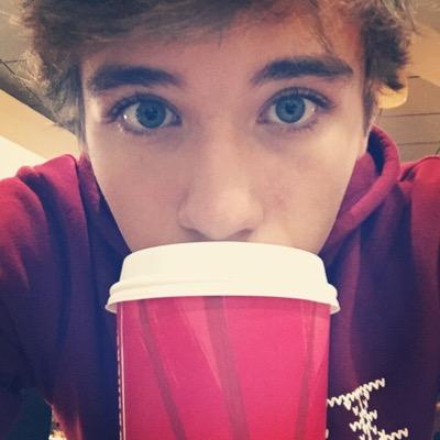 ALEX WORKS IN TARGET || ALEX FOLLOW ME PLEASE @acl163