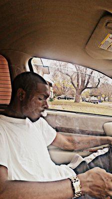 Chain Smokin Blunts, Makin Money Just Doing My Thang