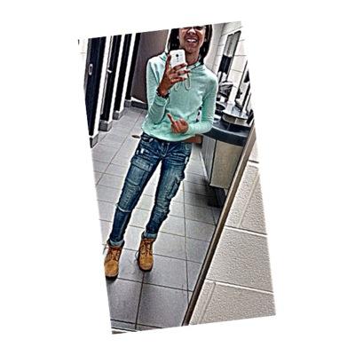 #JC✈️✈️.. follow me on ... IG|| Lightskiiin.caam✨✨