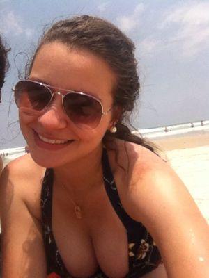 Que as minhas forças não se acabem, e que meu sorriso esteja sempre de pé.