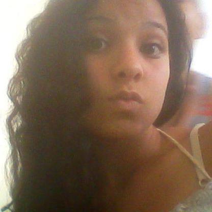 ninaaraujo15's profile picture. 