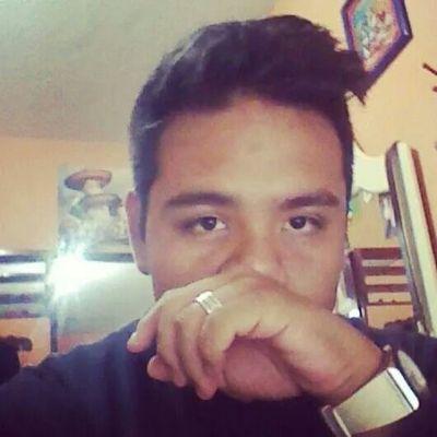 Escribo sin parar en busca de ese sueño que mañana sera una realidad .
Sueña y vive despierto
SALUDOS y BIENVENIDOS