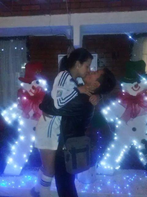 2411Sandra's profile picture. La felicidad humana generalmente no se logra con grandes golpes de suerte, que pueden ocurrir pocas veces, sino con pequeñas cosas que ocurren todos los días.