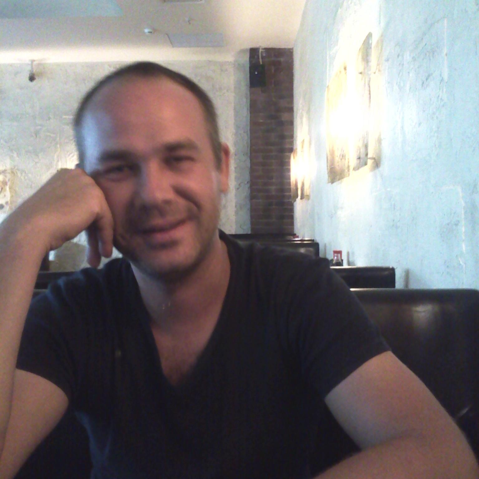 vadim163163's profile picture. 