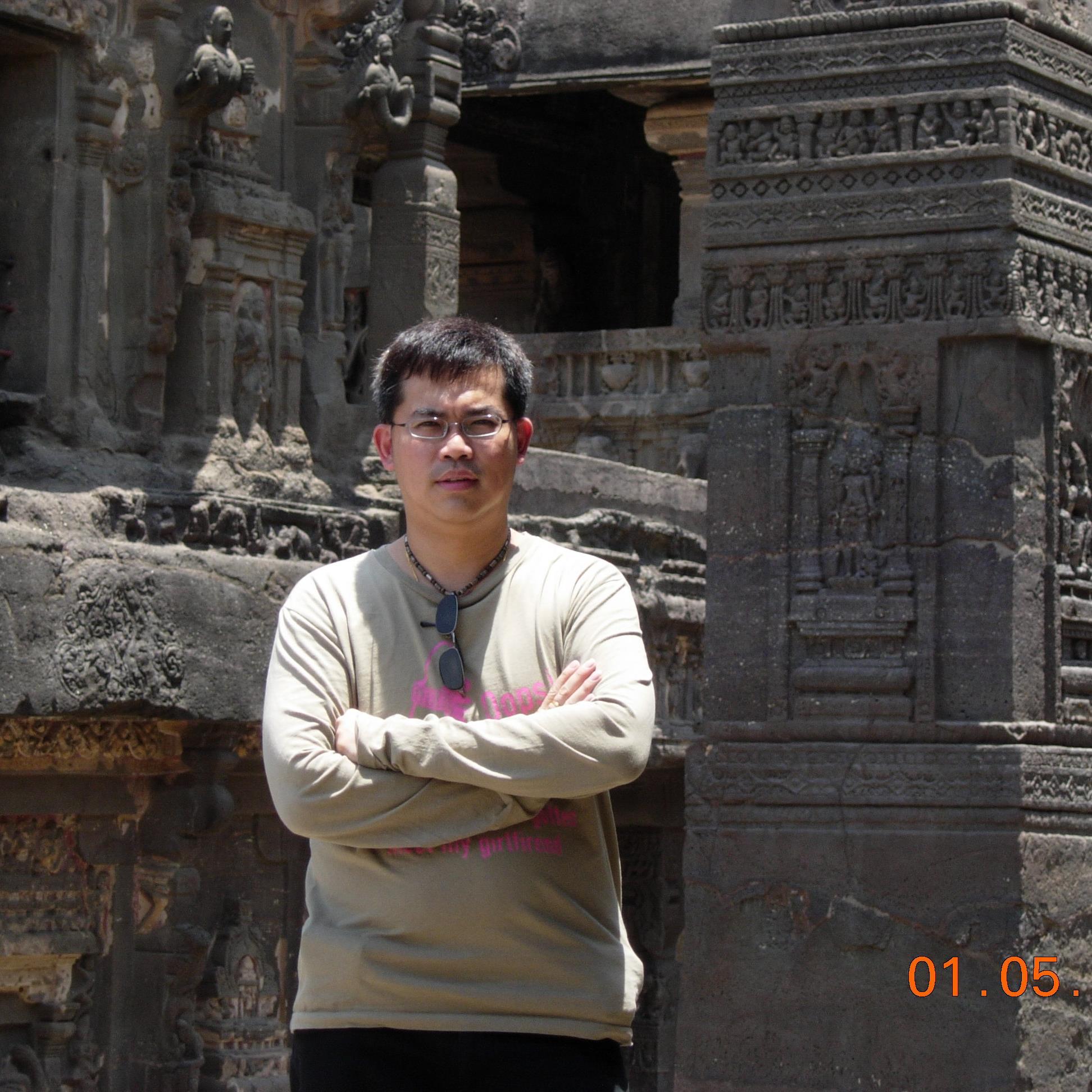 Lee_Steven's profile picture. Prefer Facebook