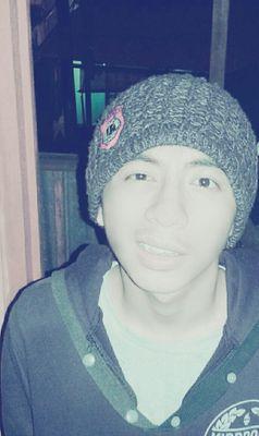 Allah Swt ♥ Muhammad Saw ♥ keluarga ♥ teman ♥ dan juga kamu ^-^)