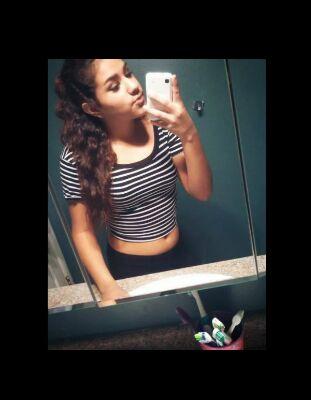 Ramirez_Mayra12's profile picture. follow me I'll follow back . ✊