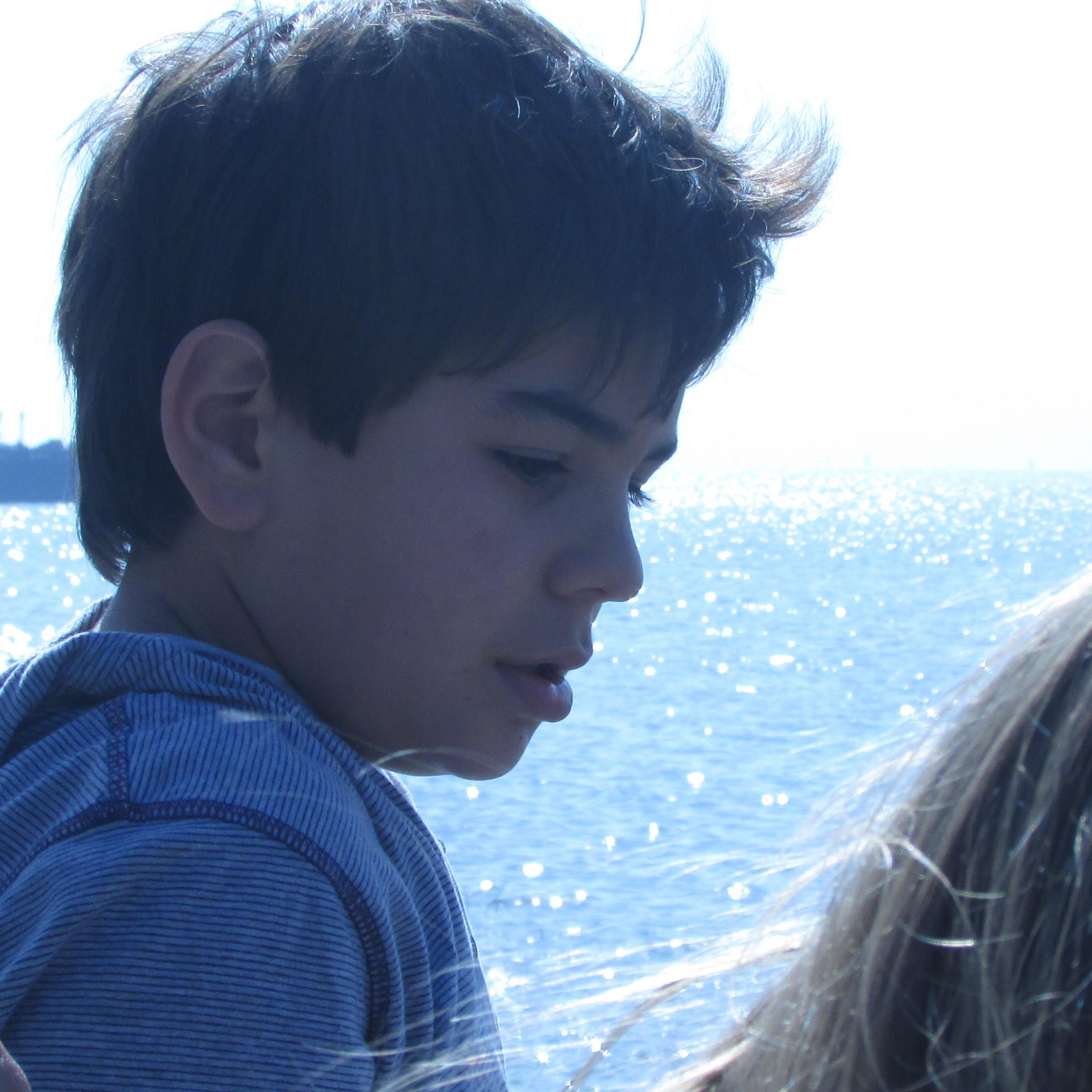 leon33354321's profile picture. Tu dio y el de todo los turros