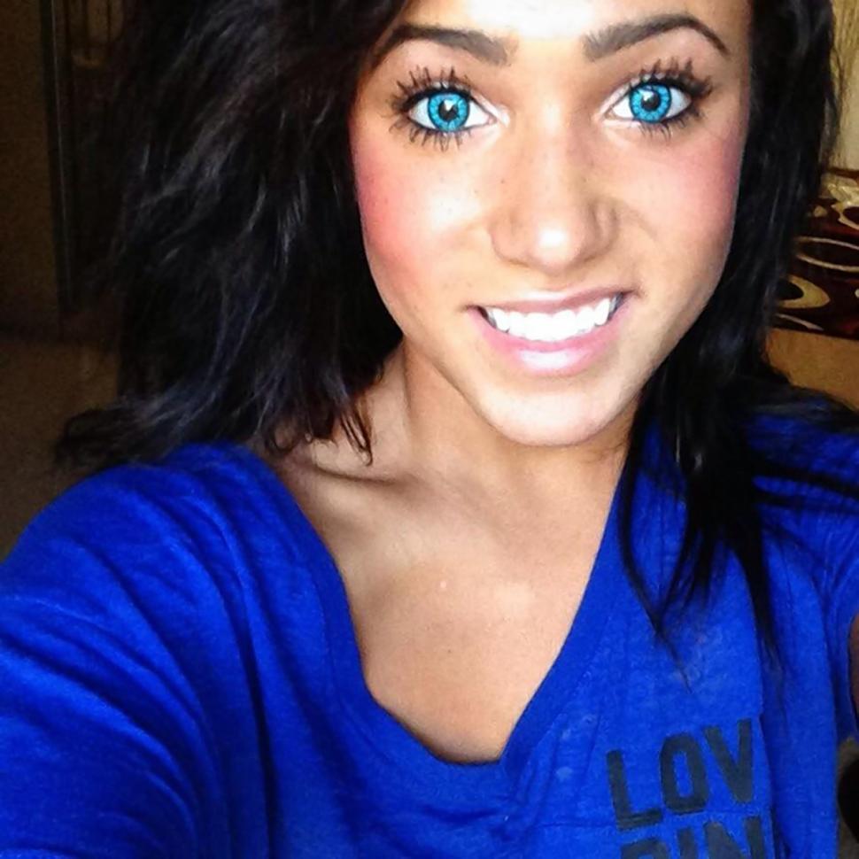 Catrina_0027's profile picture. 