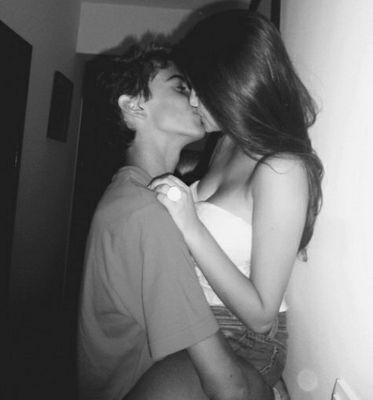 •Dicen que ser adolescente es la etapa mas linda de la vida, confirmemos que no•