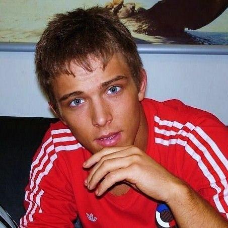 apollinariyker1's profile picture. #AutoFollowback #F4F #Россия