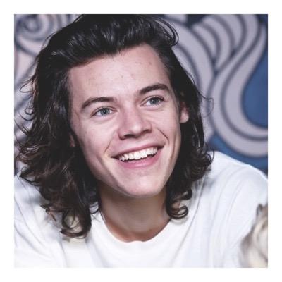 dont follow me here! follow me on @anxietyljp i follow back(: also rt the link in my bio? ill rt yours