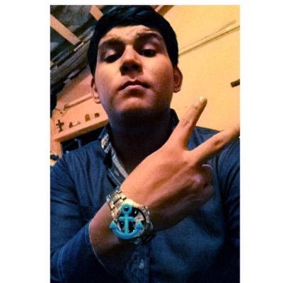 Lo unico que puedo decir es: dedicate haber en tu futuro algo positivo. snapchat: julioalfonsobr instagram: juliobroca_