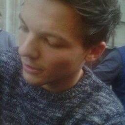 follow @lou_is_lovely please ! i follow back || if you're ever upset click the link below