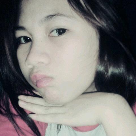 Richatasya_'s profile picture. 