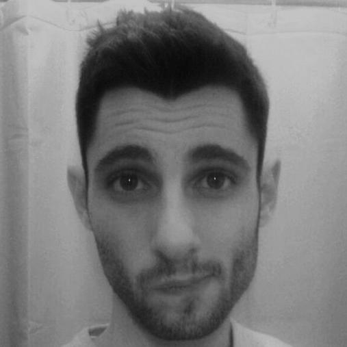 Dj Amateur ayant besoin d'être écouté et remarqué !!
Utilise aussi bien FL Studio que Traktor !