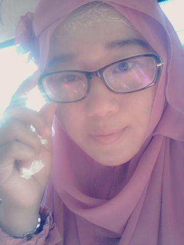 RizkaDNOktavian's profile picture. Just a simple woman. And hope to be a tough woman.