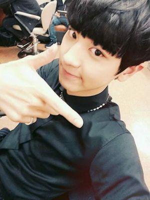 A.R.M.Y  EXO-L  MillenLove  BangEarnLove                                               FB: Chan Bewz