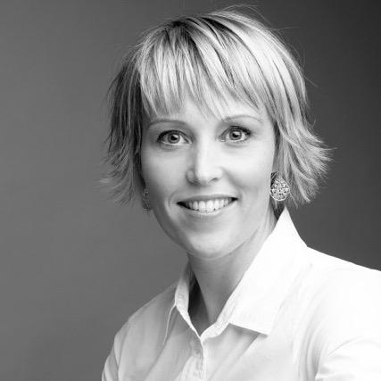 Innovative & passionate Heath Coach, Lover of meditation, stillness, gratitude, and thoughtful words that permeate my soul.