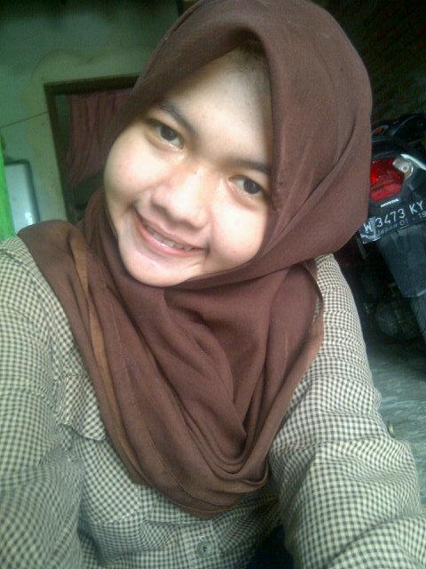Indah Lestari I GOD I MOM AND DAD I SMAM8 I  I  TRUE FRIEND I SUCCES IS IN THE HEAD OF 5 CM I