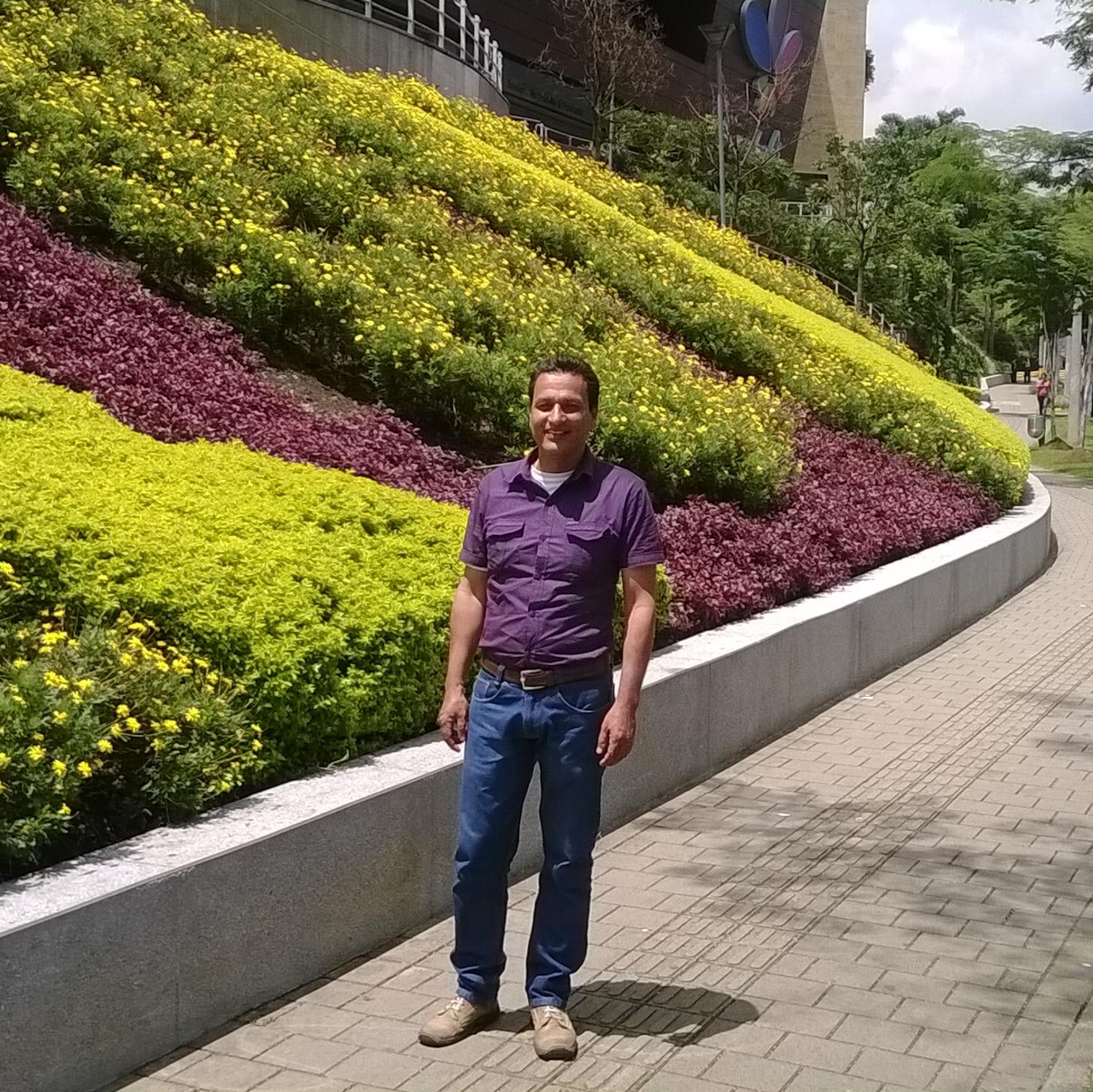 toppava's profile picture. 