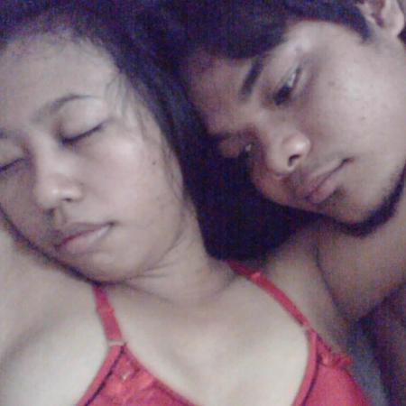 lets fuck together...we need share desire..saya Angga 35th biniku 30th kami tinggal di jogja...party yiiuuuuuk...gaes...BB kita dah dijual...jadi mohon maaf BU