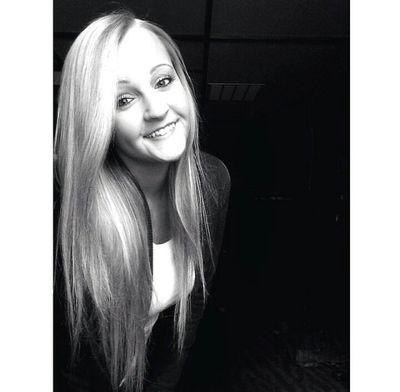 i just want to do one thing to change the world && look sexy doing it.