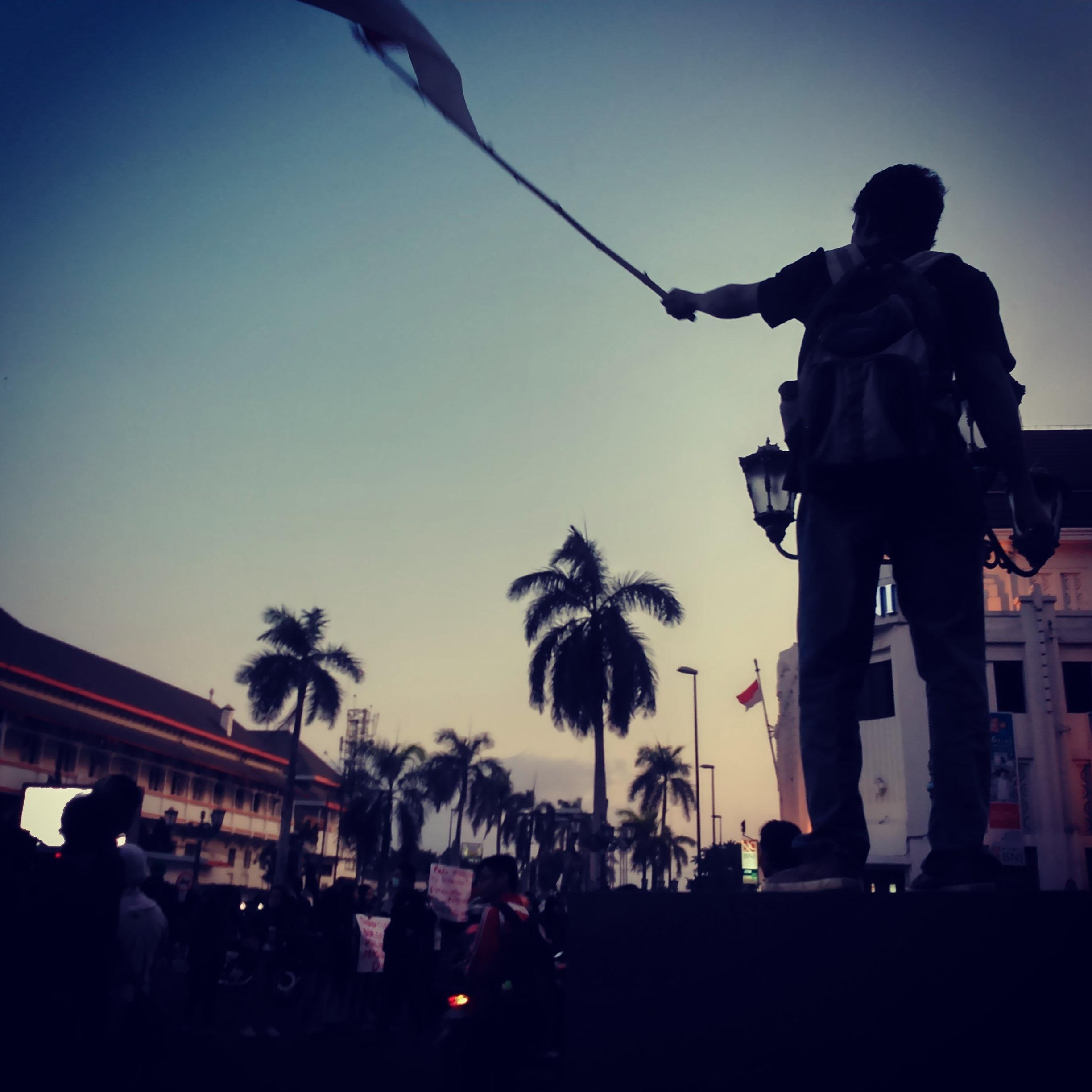 narifian's profile picture. Care, Simple, and Expressive