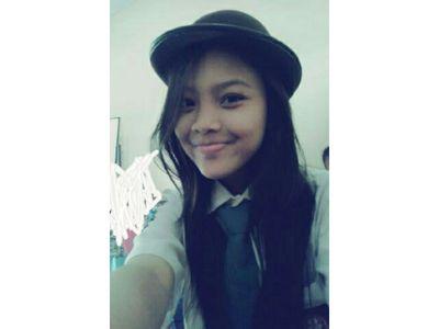 dinnykurniasary's profile picture. MOW