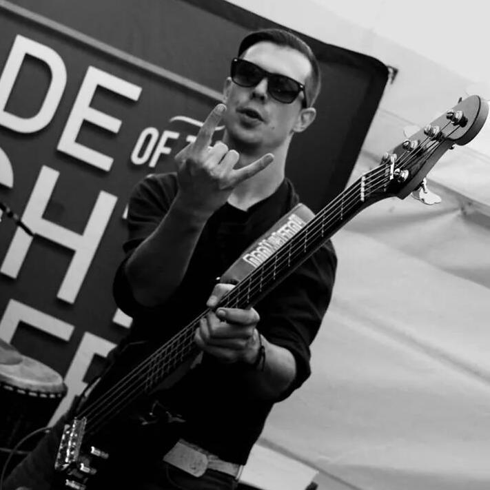 MartinJooste's profile picture. Bass guitarist for @hollythewoods  @SayonarabandSA