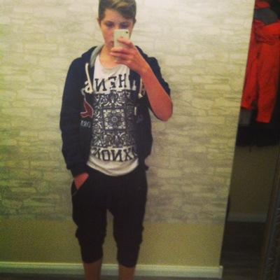 fickmich19's profile picture. 14 jahre 
1,69cm Groß
StS-FiFa