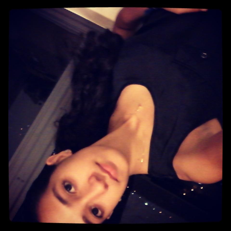 ThaalliaSouza's profile picture. A vida é curta. coma a sobremesa primeiro :P