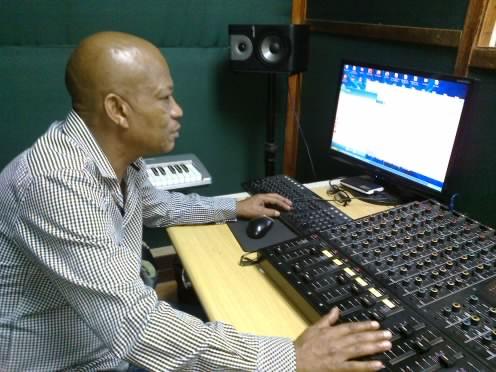 tata_sibeko's profile picture. Musician and recording engineer