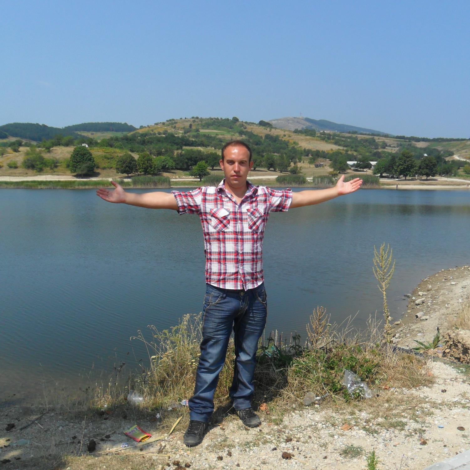 Anaumoski's profile picture. High School	

    СОУ Ристе Ристески - Ричко