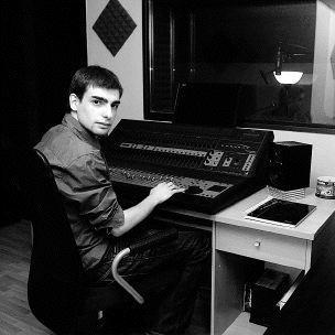 OfficialMusicEx's profile picture. Soy Productor musical, con sello discogradico,  si eres nuevo y te quieres dar a conocer ¿a que esperas? contacta conmigo. Aqui se iran promocionando canciones