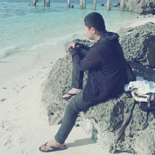 SoalRhey's profile picture. menjadi seseorang yang dapat membahagiakan orang lain adalah tujuan hidupku