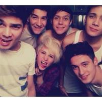 Paulalosadaa's profile picture. prefiero ser yo con mis defectos que seguir al grupo de los falsos perfectos :)