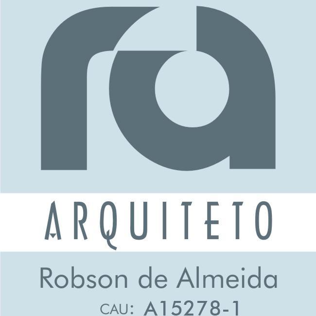 Arquiteto e Urbanista.
