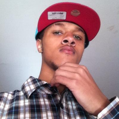 This is the Official Twitter page for Izzy Taylor, A Ralph Lauren polo model, Music Artist, @DefJamRecords @Mtv @Verified https://t.co/ZjbVSAPScC