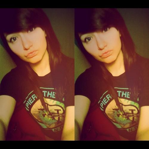Bands, bands, oh and bands. Fangirling is my game. I'm taken by Michael Hotho.