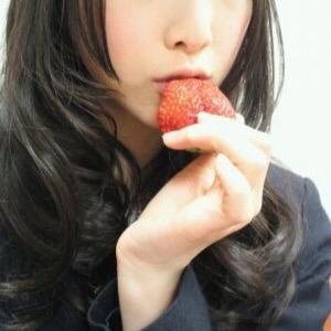 1amatou's profile picture. 栄が好き。Grokでプロンプトを少しずつ変えていくのが好き。動画や写真並べて脳内ディープフェイクで補完するのも😇