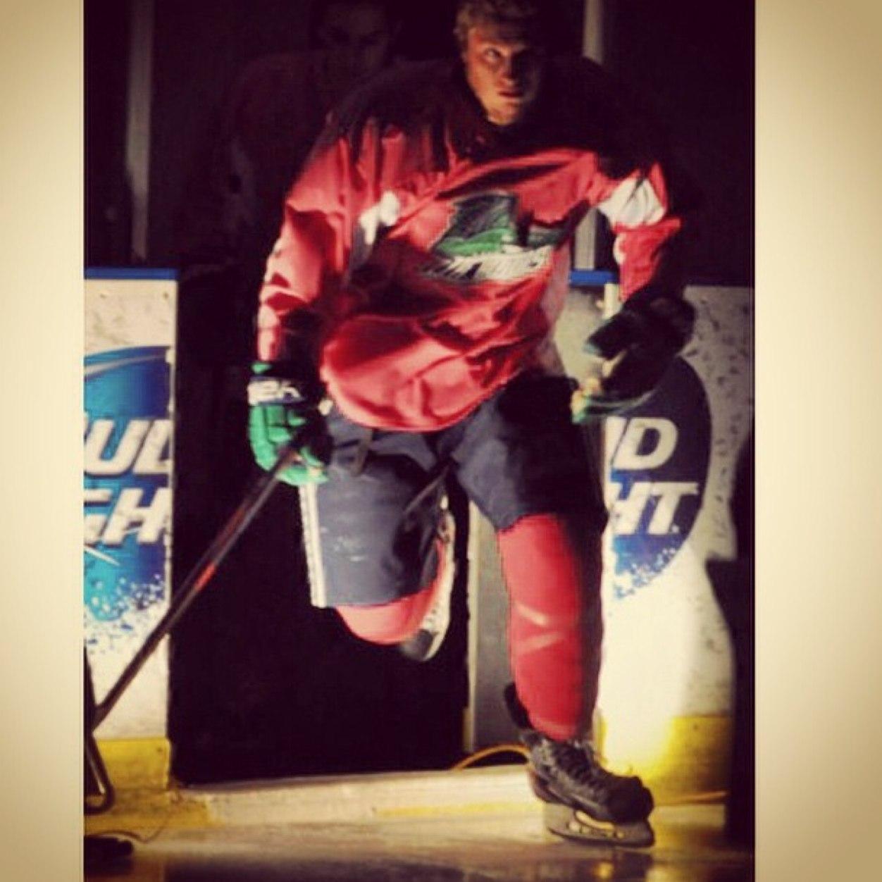Col 3:17 | hard work beats talent when talent doesn't work hard 9⃣8⃣9⃣| less than stellar hockey player | Saginaw MI ✈️ Fort Myers FL