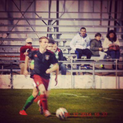 . Todo llega para el que sabe esperar . Ex jugador del XEREZCD y nuevo jugador de RCRHUELVA. (Decano español).
