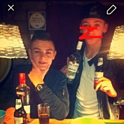 AJAX AMSTERDAM⭐️⭐️⭐️- beachboyz Jr. - insta; lars_dejonge - Altena College - vv sleeuwijk C1 - snapchat; Larsdejonge_8