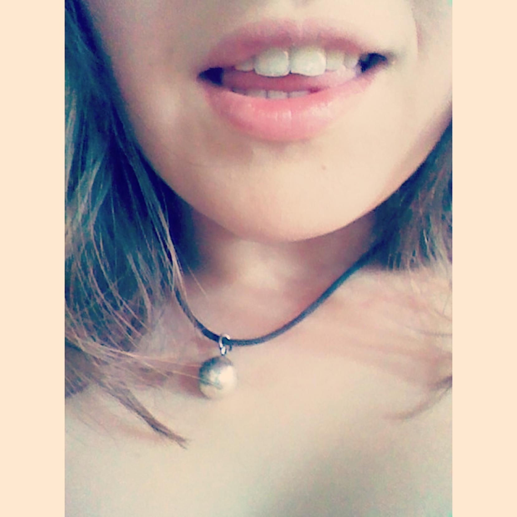 Mi vida se acabo cuando tu te fuiste de mi lado// me dejaste tan rota que cortaba//250612