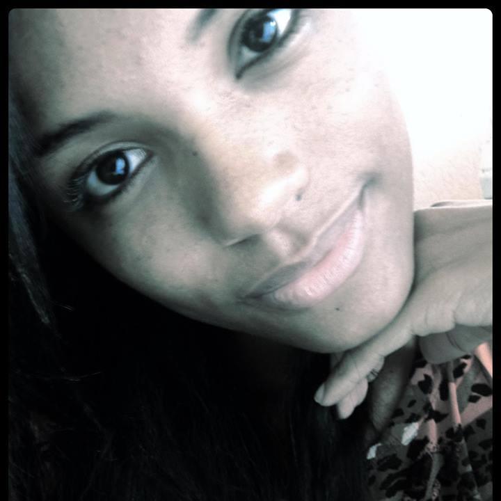 Sou Mary, tenho 22 anos, amo adorar ao Senhor com dança. Creio q ainda verei o impossível acontecer! Vivo pra adorar ao Deus vivo!! Glórias ao Rei Eterno Jesus!